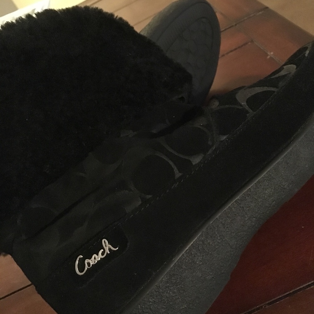 Coach Signature Suede/fur winter boots.